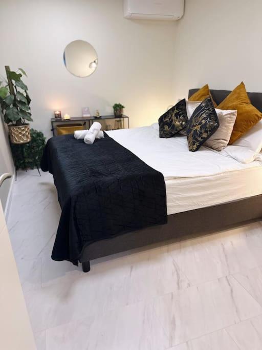 Wellness Studio Tiel Met Sauna En Jacuzzi Esterno foto