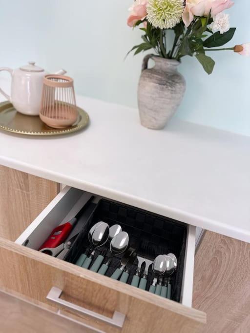 Wellness Studio Tiel Met Sauna En Jacuzzi Esterno foto